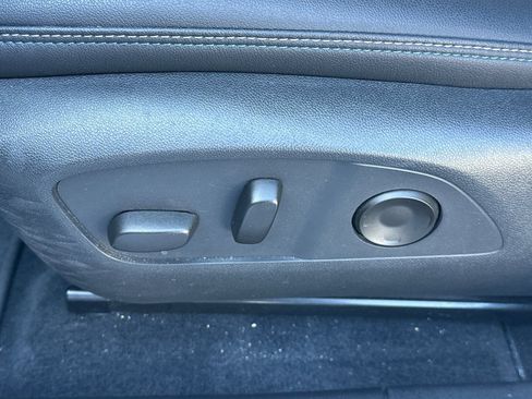Used 2024 Chevrolet Equinox EV LT FWD image 14
