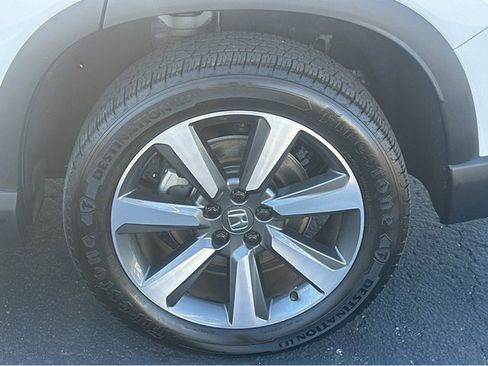 Used 2023 Honda Pilot Elite image 40