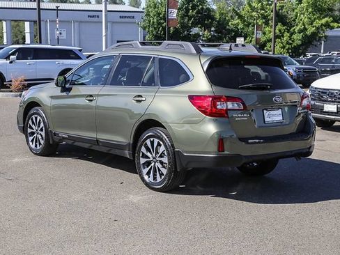 Used 2017 Subaru Outback 3.6R Limited AWD/4WD image 2