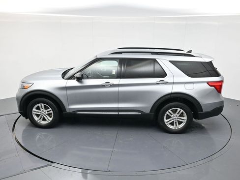 Certified 2023 Ford Explorer XLT w/ Equipment Group 202A image 45