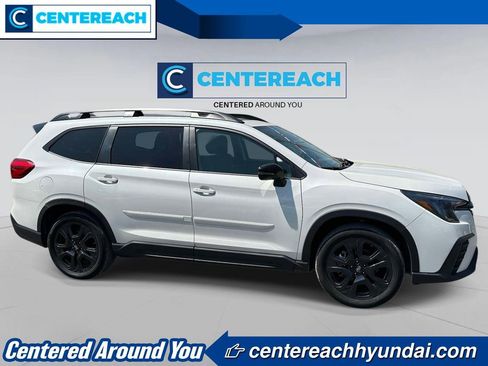 Used 2023 Subaru Ascent Onyx Edition AWD/4WD image 3