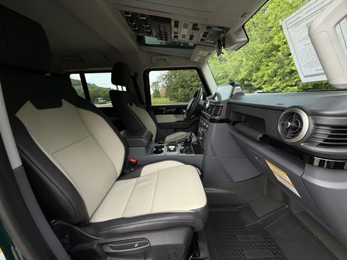Used 2025 INEOS Grenadier AWD/4WD image 19