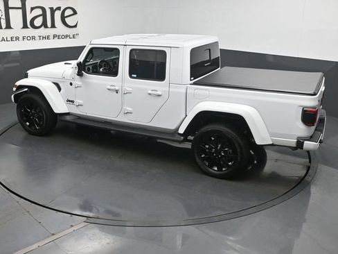 Used 2023 Jeep Gladiator Overland AWD/4WD image 40