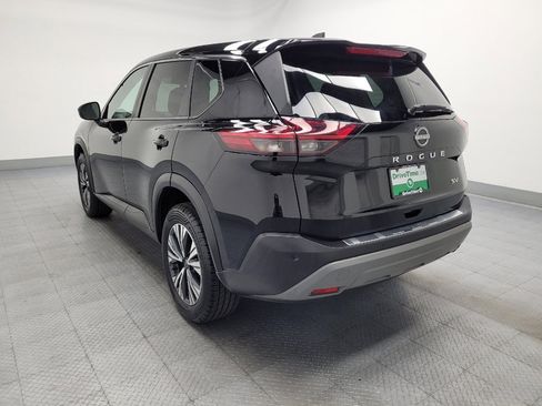 Used 2022 Nissan Rogue SV FWD image 5
