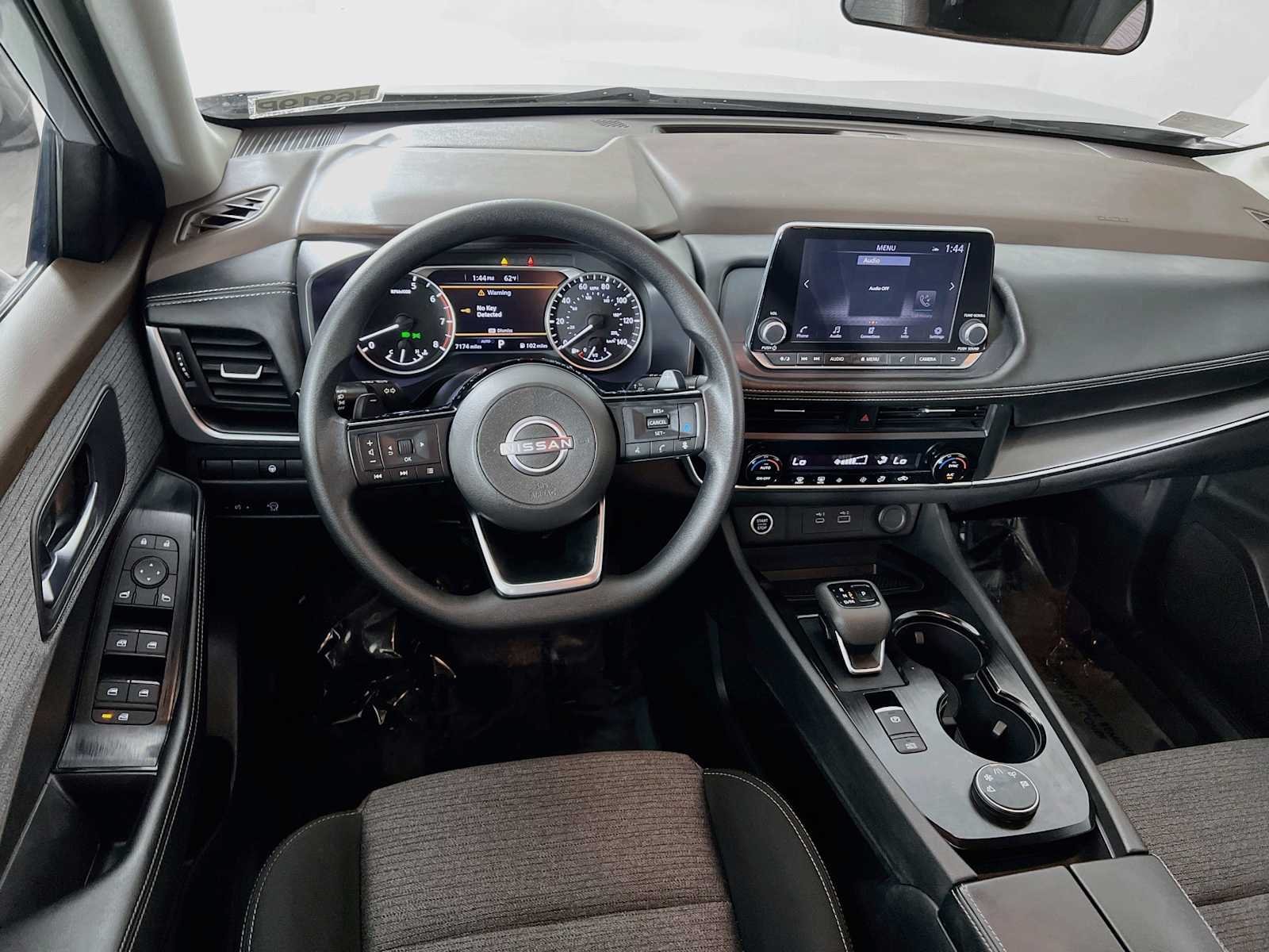Used 2023 Nissan Rogue SV AWD/4WD image 21