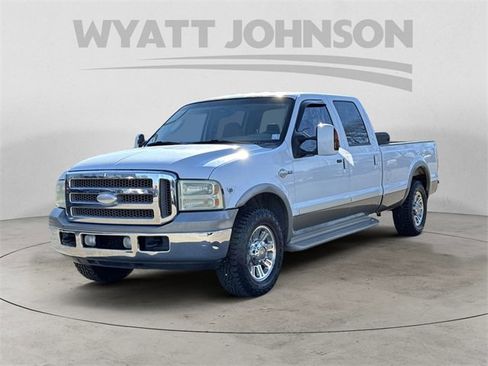 Used 2005 Ford F350 Lariat image 1