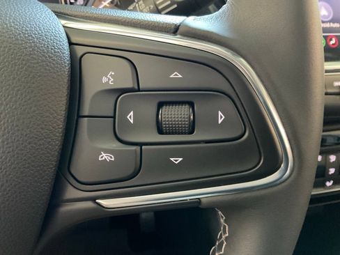 Used 2023 Buick Encore GX Select AWD/4WD image 14
