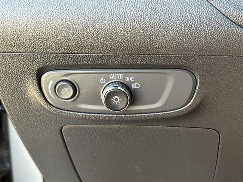 Used 2024 Buick Encore GX Sport Touring image 16