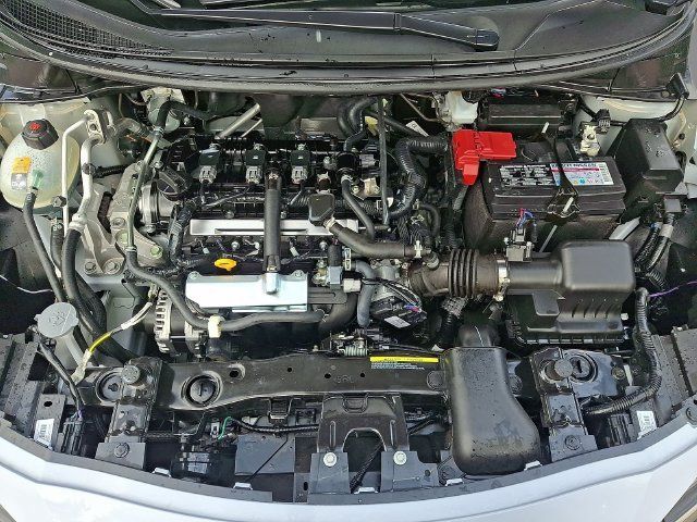 Used 2025 Nissan Versa SR w/ Trunk Package FWD image 30