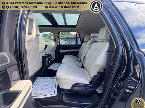 Used 2018 Ford Expedition Max Platinum AWD/4WD image 11