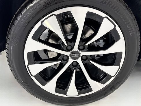 Used 2026 Audi Q3 quattro 2.0T AWD/4WD image 32