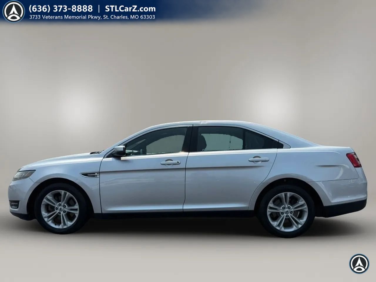 Used 2016 Ford Taurus SEL FWD image 6