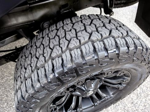 Used 2015 RAM 2500 Tradesman w/ Chrome Appearance Group AWD/4WD image 40