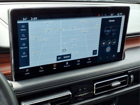 Used 2023 Lincoln Nautilus Reserve AWD/4WD image 19