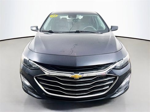 Used 2023 Chevrolet Malibu LT image 2