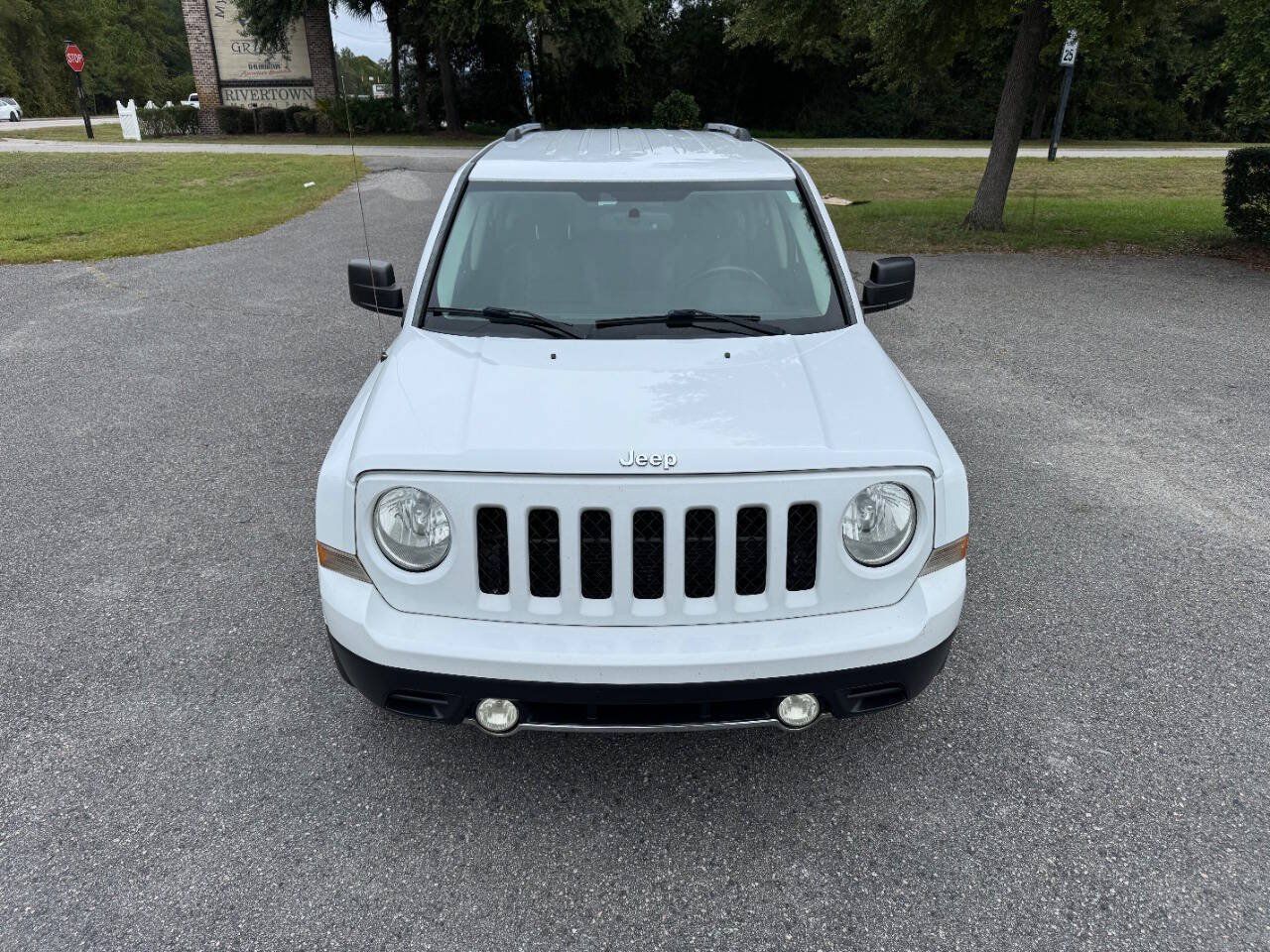 Used 2014 Jeep Patriot Limited FWD image 2