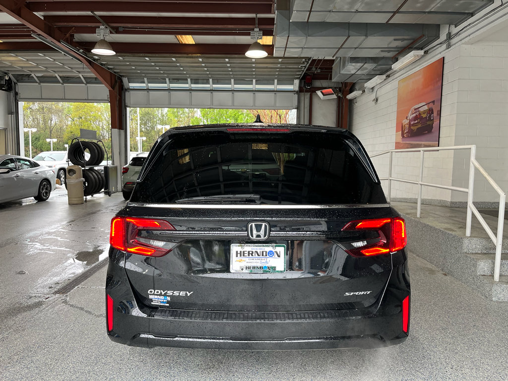 Used 2025 Honda Odyssey Sport-L image 7
