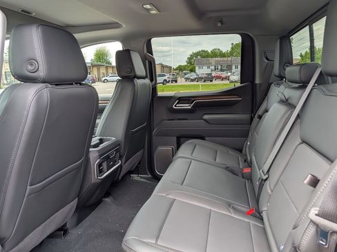 New 2026 GMC Sierra 1500 Denali w/ Denali Reserve Package AWD/4WD image 35