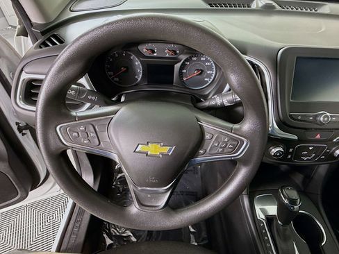 Used 2018 Chevrolet Equinox LT FWD image 18