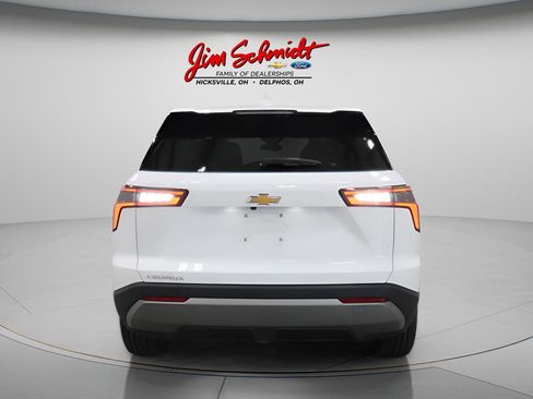 New 2026 Chevrolet Equinox LT FWD image 5