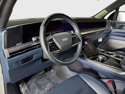 Used 2025 Cadillac Escalade IQ Sport 2 AWD/4WD image 10