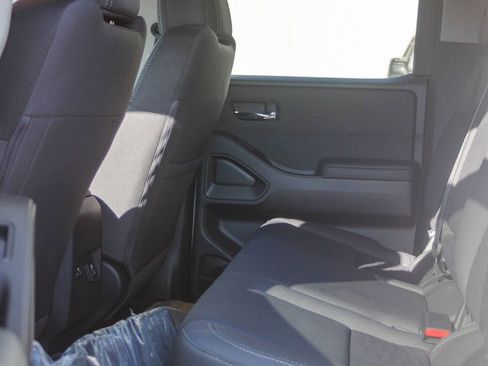 New 2024 Nissan Frontier SV w/ SV Convenience Package image 19