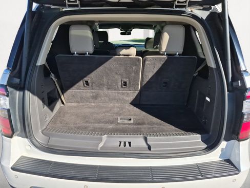 Used 2018 Ford Expedition Limited w/ Driver Assistance Package image 12