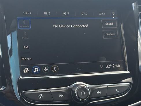 Used 2019 Chevrolet Trax LT w/ LT Convenience Package FWD image 18
