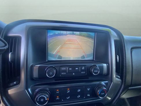 Used 2017 Chevrolet Silverado 1500 LT AWD/4WD image 17