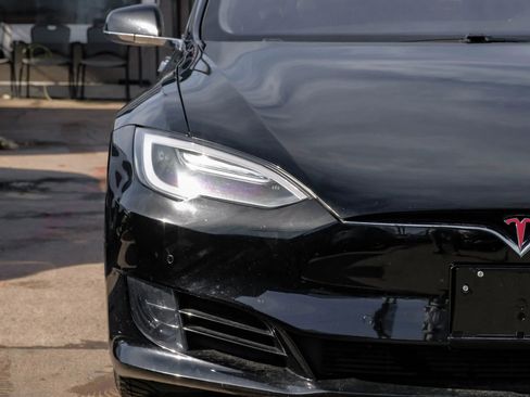 Used 2016 Tesla Model S 70D image 52
