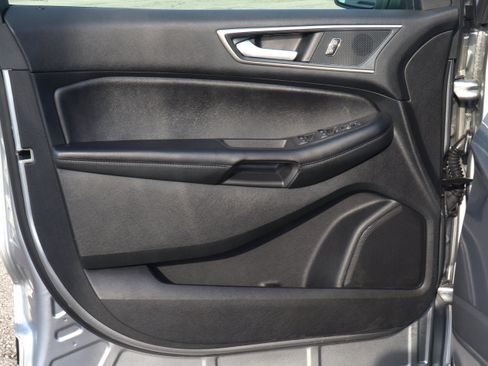 Used 2024 Ford Edge SEL AWD/4WD image 13
