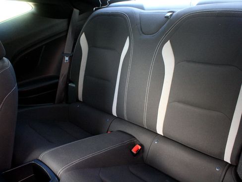 Used 2021 Chevrolet Camaro LT image 37