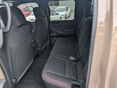 Certified 2024 Nissan Frontier PRO-4X w/ Technology Package AWD/4WD image 10