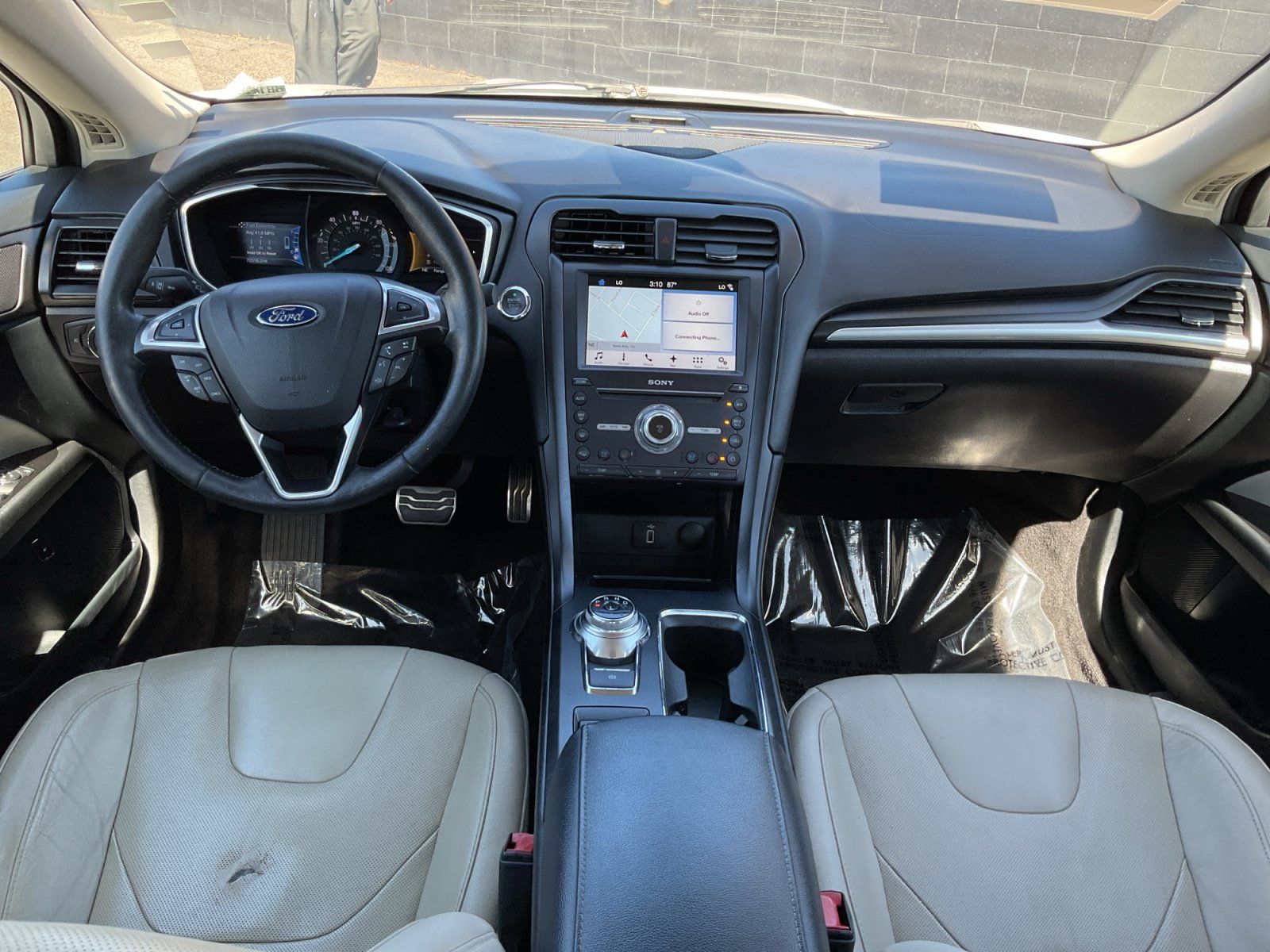Used 2017 Ford Fusion Energi Titanium FWD image 17