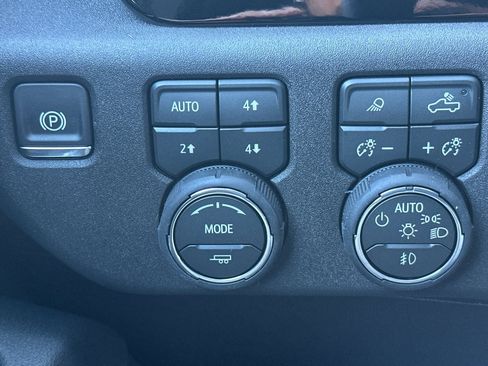 New 2026 Chevrolet Silverado 2500 High Country w/ Max Trailering Package image 28