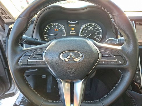 Used 2018 INFINITI Q50 Luxe w/ Essential Package (3.0T Luxe) image 21