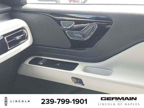 New 2025 Lincoln Aviator Premiere image 27