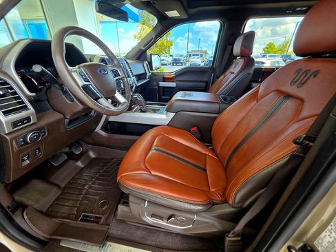 Used 2018 Ford F150 King Ranch w/ Equipment Group 601A Luxury AWD/4WD image 25
