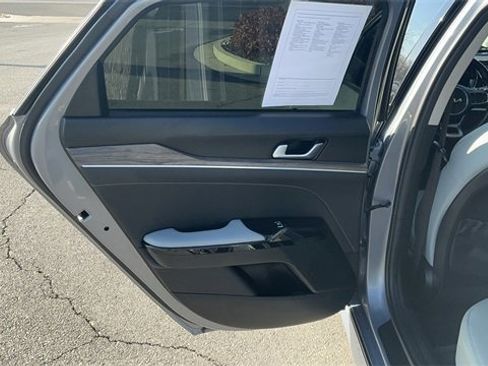 Used 2022 Kia K5 EX w/ EX Premium Package image 5