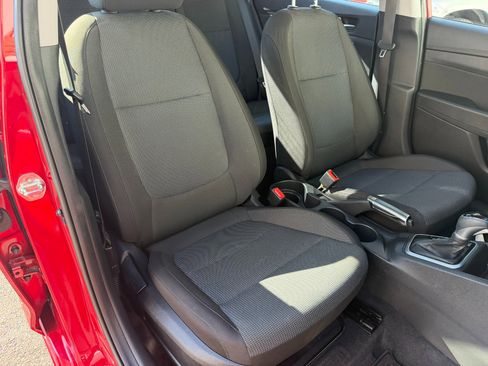 Used 2022 Hyundai Accent SE image 40