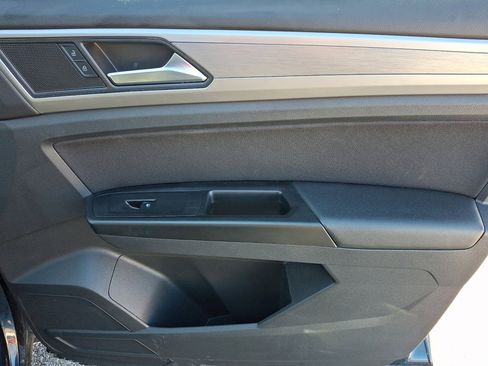 Used 2020 Volkswagen Atlas S image 10