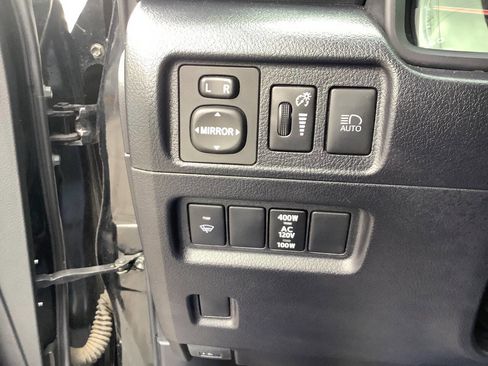 Used 2021 Toyota 4Runner Venture w/ Moonroof Package image 51