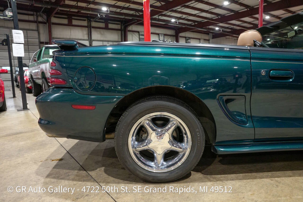 Used 1994 Ford Mustang GT RWD image 9
