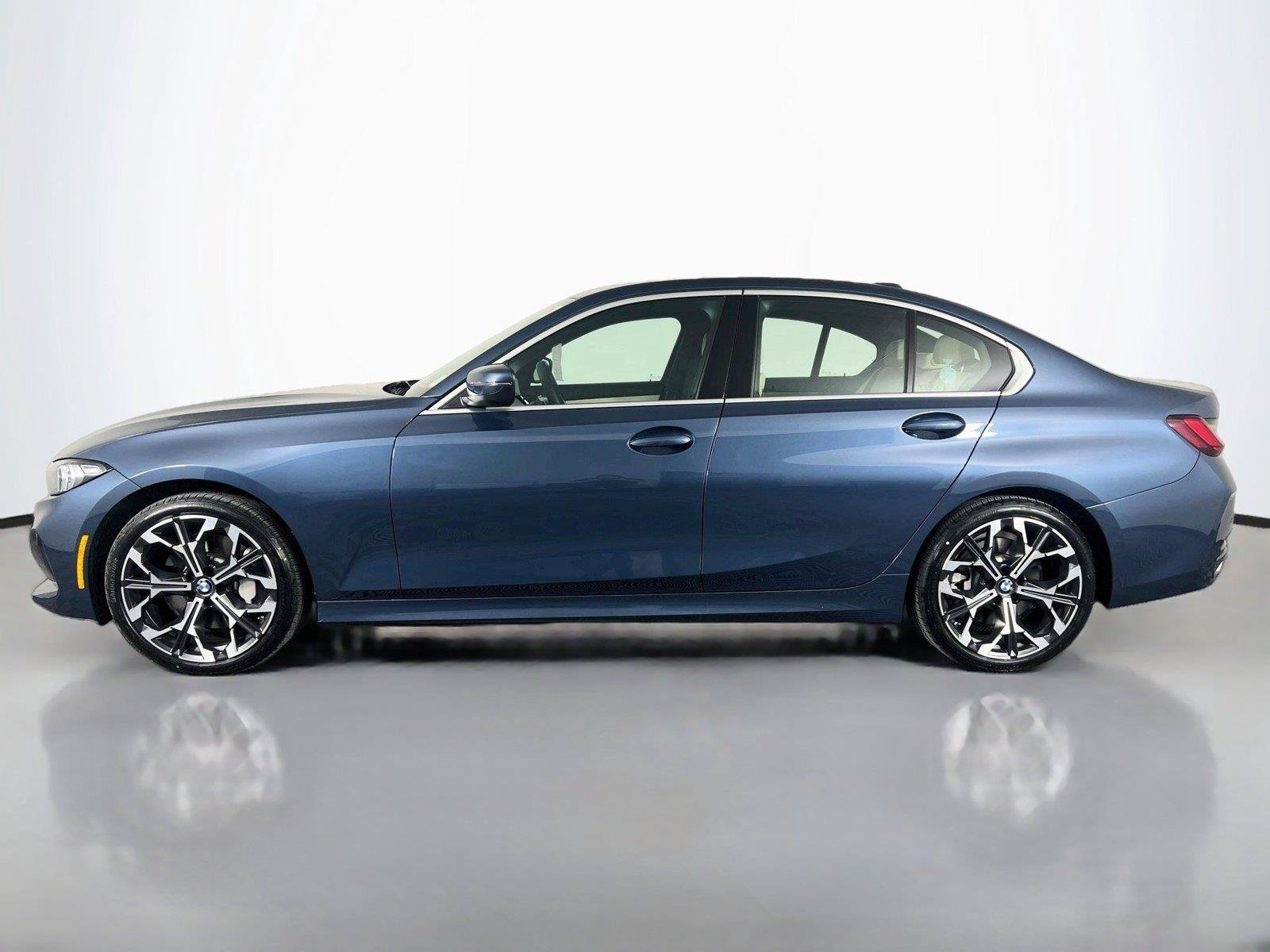Used 2026 BMW 330i xDrive Sedan w/ Convenience Package AWD/4WD image 3