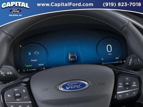 New 2025 Ford Escape SE w/ PHEV Premium Package FWD image 13