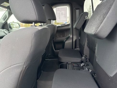 Used 2023 Toyota Tacoma TRD Off-Road image 28