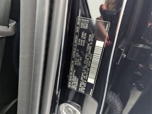 Used 2024 Volvo XC60 B5 Plus image 27