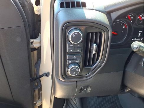 Used 2023 Chevrolet Silverado 1500 Custom Trail Boss w/ LPO, Dark Essentials Package AWD/4WD image 20