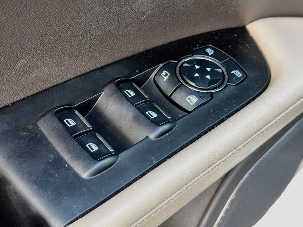Used 2023 Lincoln Nautilus Reserve AWD/4WD image 20
