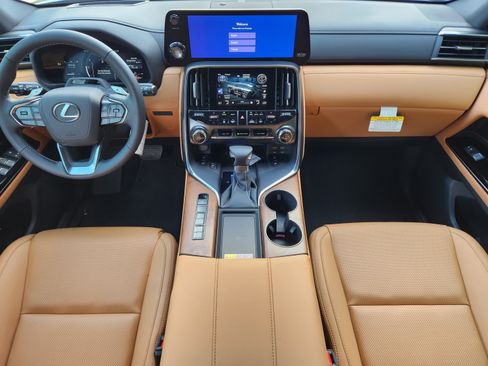 New 2026 Lexus LX 600 4WD w/ Premium Package image 20